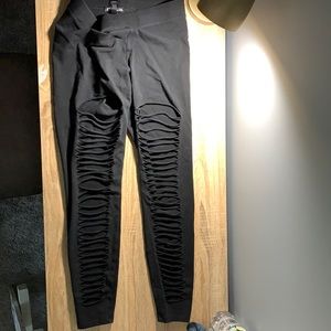 Ripped Style Leggings